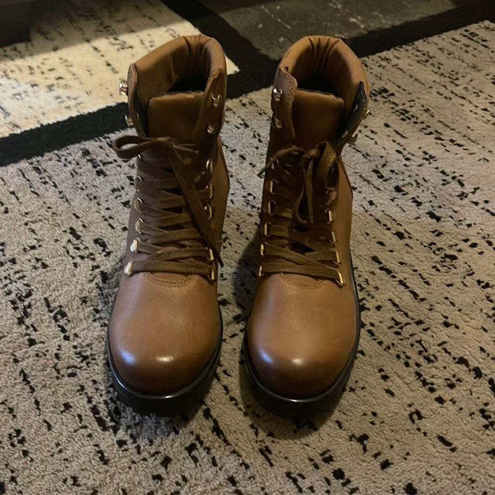 Brand new never worn Steve Madden Galway Cognac booties